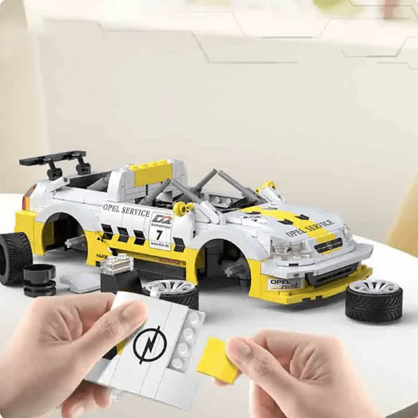 Ferngesteuerte Opel Astra V8 | 461 Teile