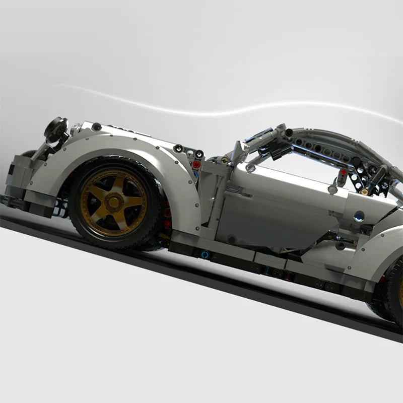 FERNGESTEUERTES WIDEBODY COUPE | 2125 TEILE