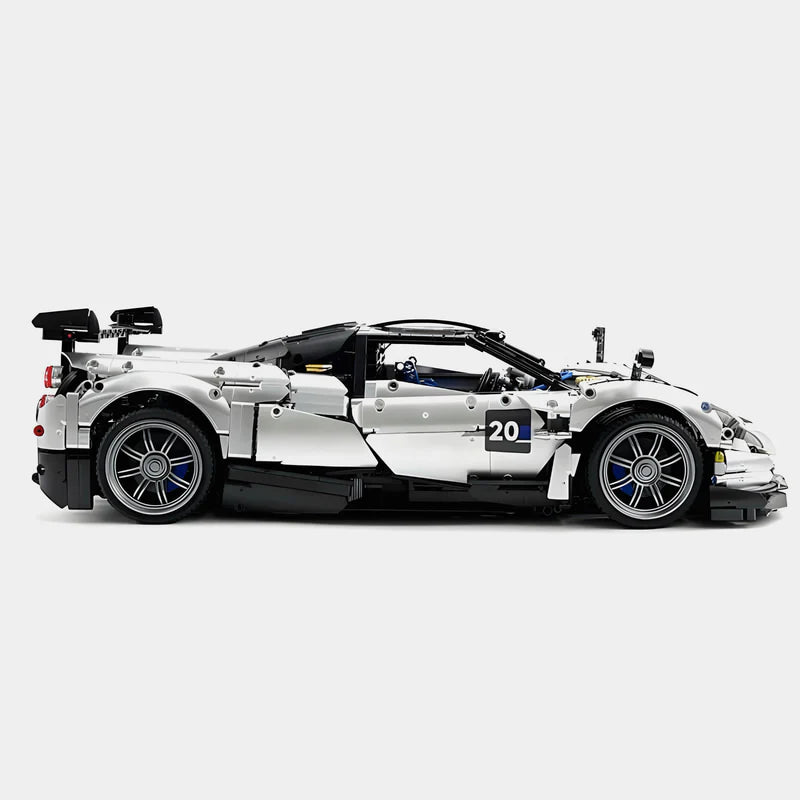 LIMITED EDITION METALLIC HUAYRA BC | 4710 TEILE