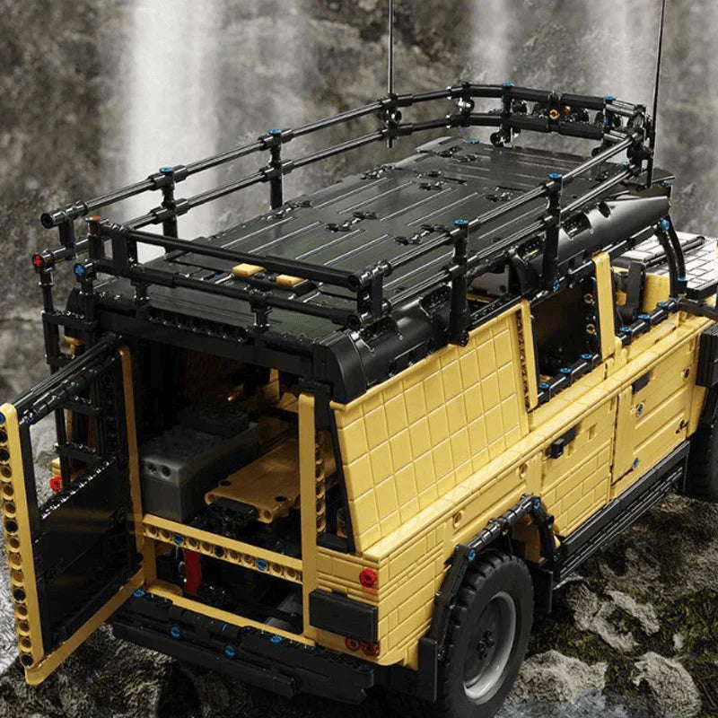 LAND ROVER DEFENDER SAFARI EDITION | 3379 TEILE