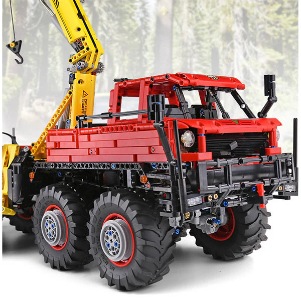 Ferngesteuerter Holztransporter | 3068 Teile